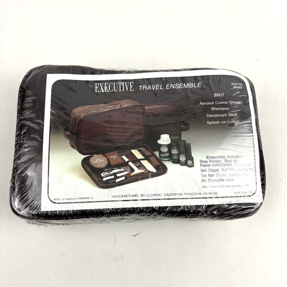 Vintage Brut Executive Travel Ensemble Toiletry Kit NEW 1990s‎